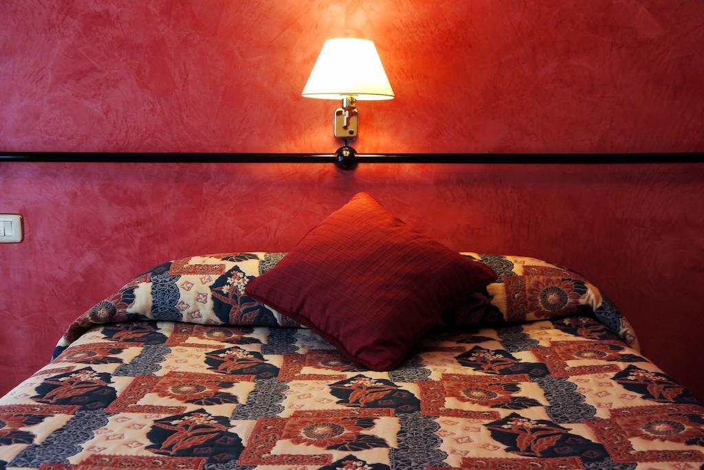 Hotel Lena Pola de Lena Cameră foto