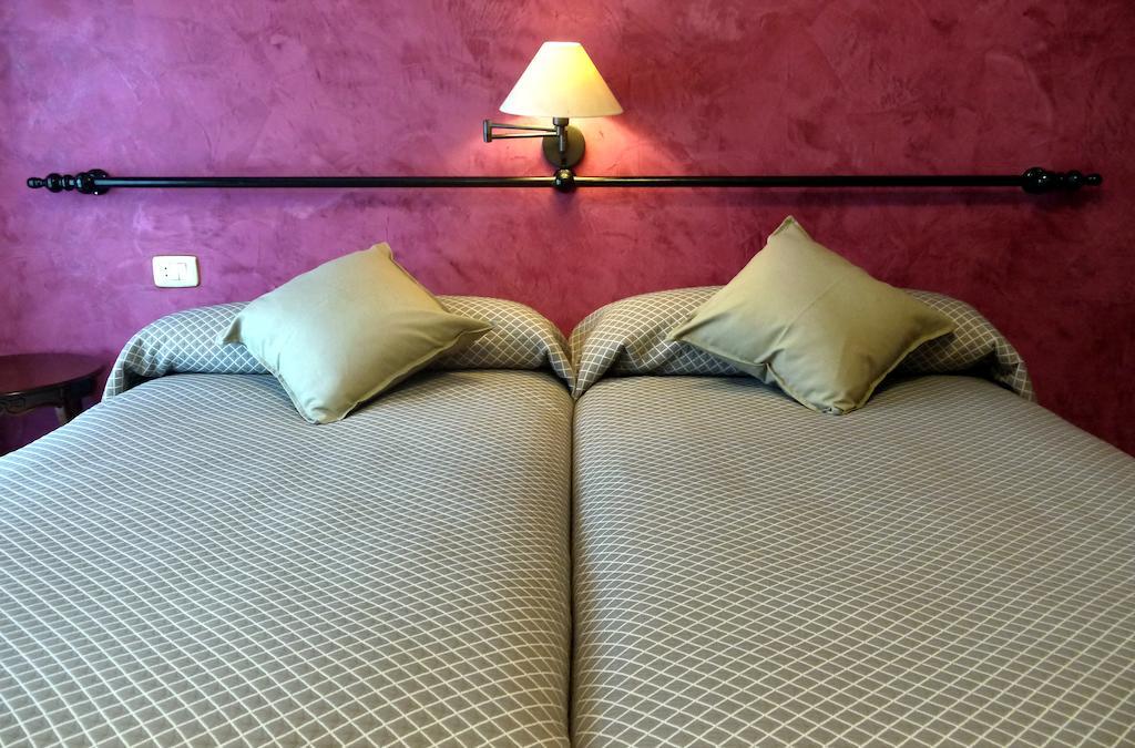 Hotel Lena Pola de Lena Cameră foto